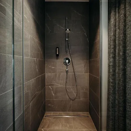 View - Incl Joker Card In Summer 3*